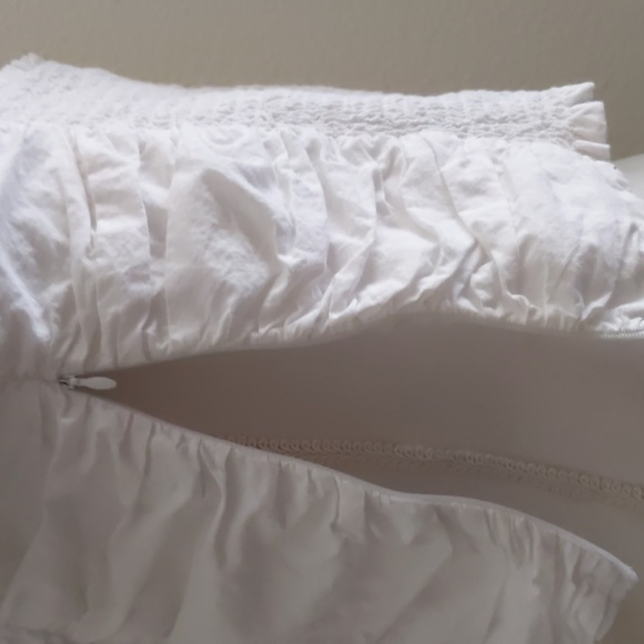 It's pink, white ruched top with elastic in back, puffy sleeves crop top size L - Picture 6 of 10